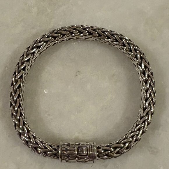 Share John Hardy Sterling Silver Thick Woven Bracelet 8.25 inches Long w/ Oval C - Picture 1 of 6